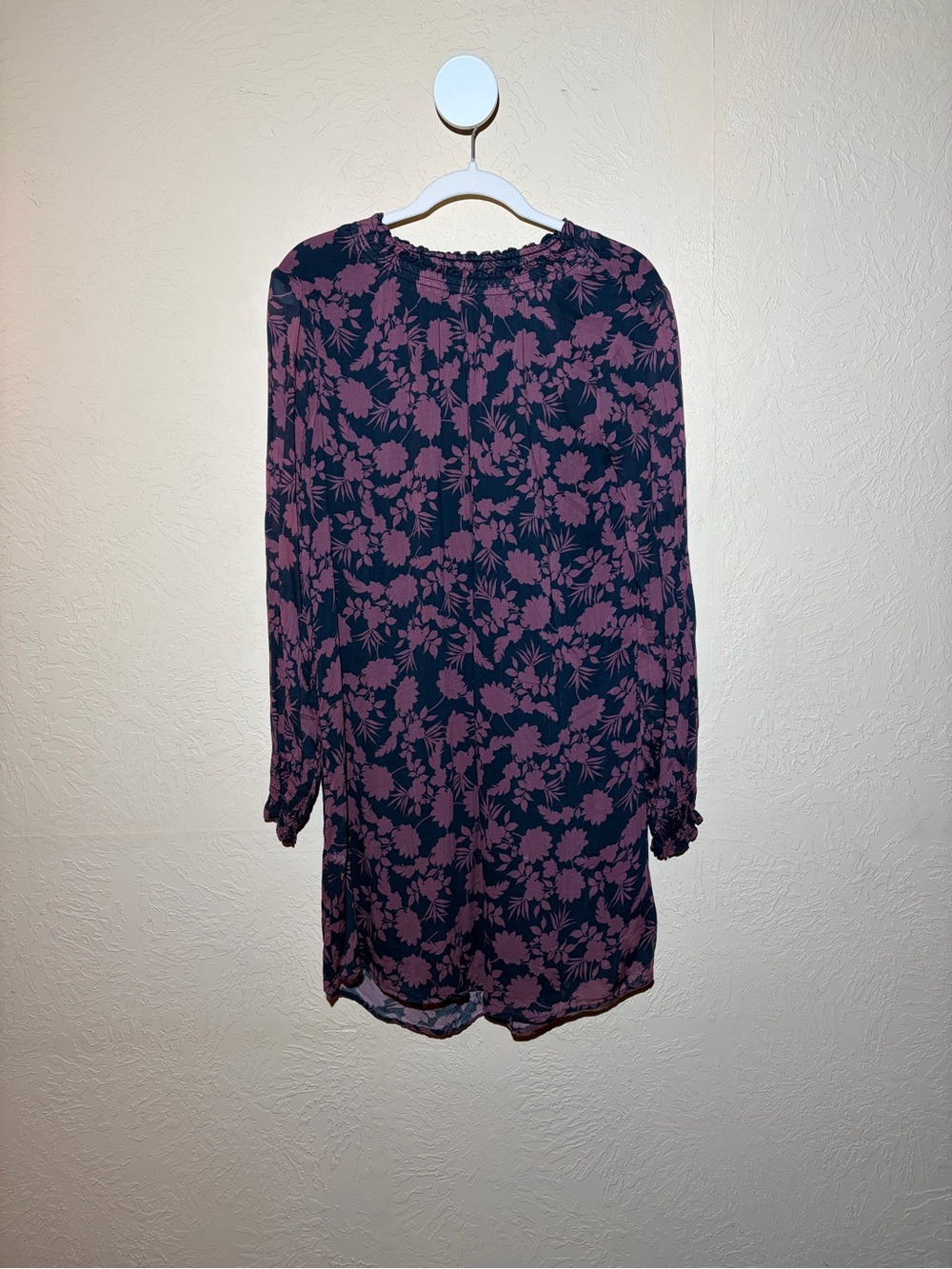 Anthropologie Cloth & Stone Navy and Mauve Floral Long-Sleeve Shift Dress